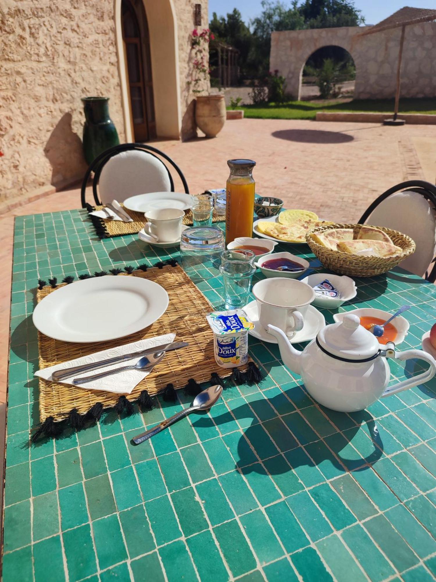 Riad Bini-Ddik Essaouira Luaran gambar